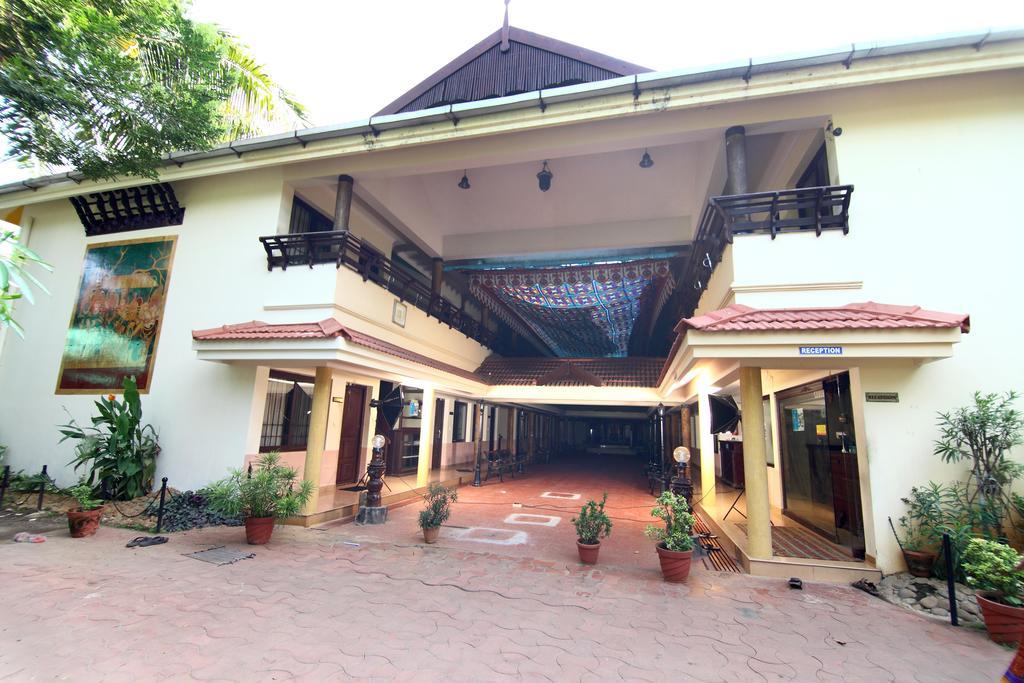 Guruvayoor Resort Guruvāyūr Eksteriør bilde